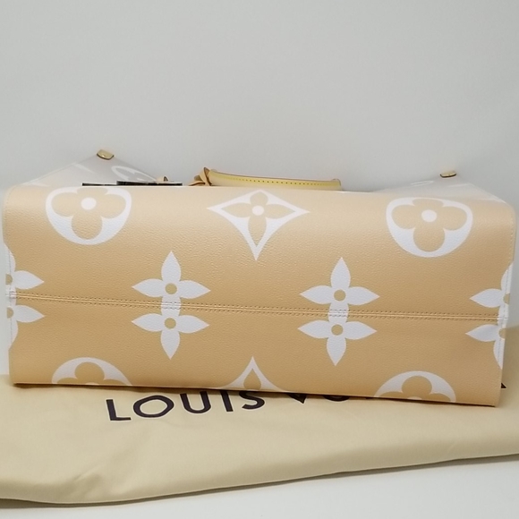 Sold BRAND NEW Louis Vuitton By the Pool Onthego GM - Picture 8 of 9